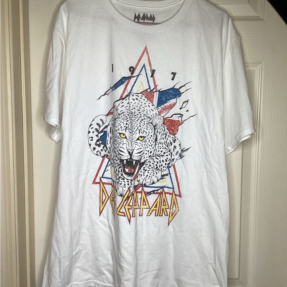 Def Leppard logo tshirt Mens XL
